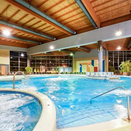 Mf Port Azur Wellness Siofok